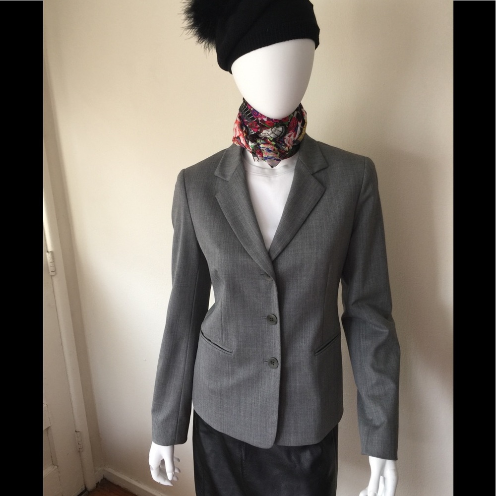 Lafayette 148 NY grey wool blazer w/ subtle strips